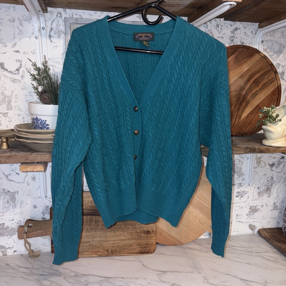 100% Lambswool Cable Knit Grannycore Cardigan Women's Size M Cottagecore Read